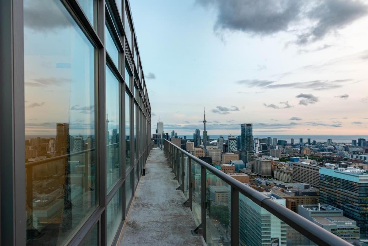 Great View High Rise In Central トロント エクステリア 写真
